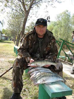 Рыбалка в Астрахани в дельте Волги. Судаки.
